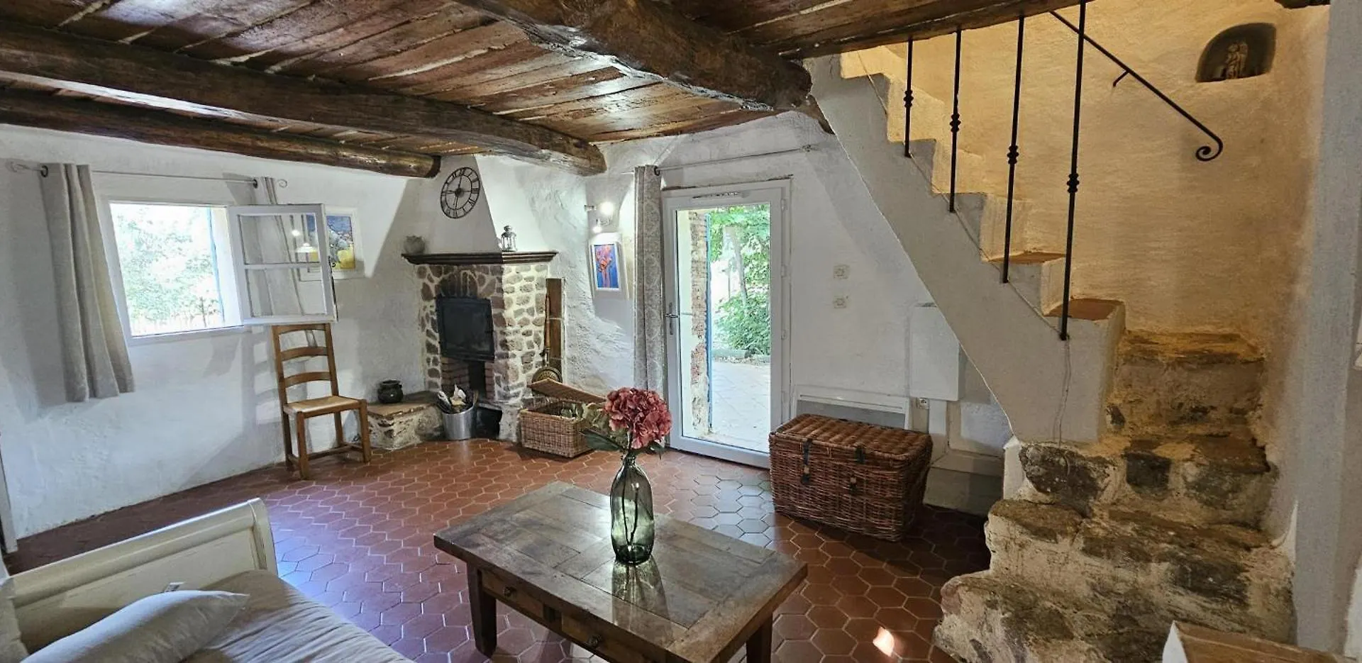 Holiday home Gite Superbe Bastidon Provencal Isole Au Coeur Des Vignes Bio Cuers France